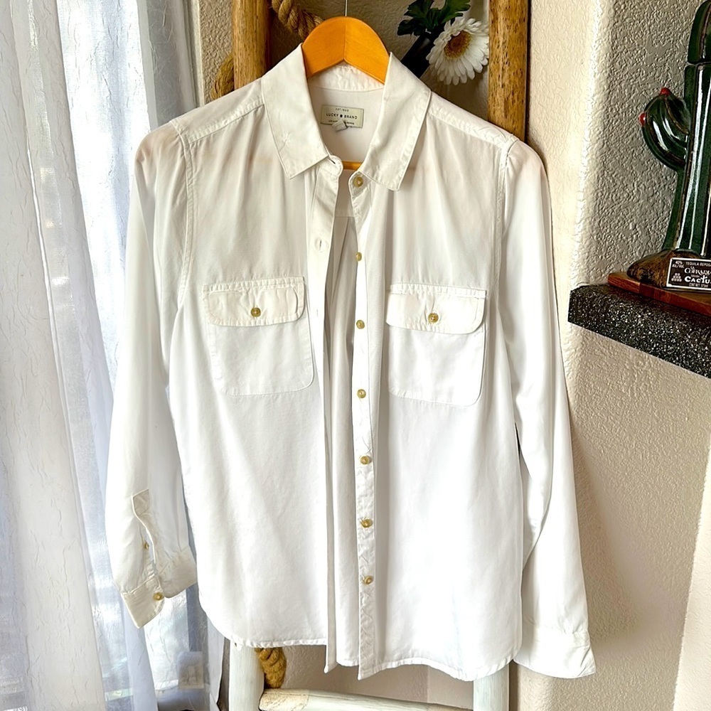 Lucky Brand White Classic Button-up Size M - Picture 2 of 15